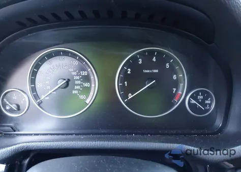 2015 BMW X3 xDrive28I z USA, uszkodzony, nr VIN 5UXWX9C57F0D46302